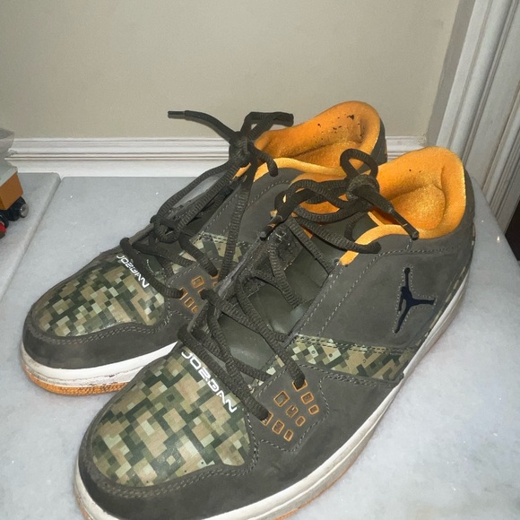 Jordan 1 Flight Low “Digi Camo” Sz 9 - Picture 3 of 11